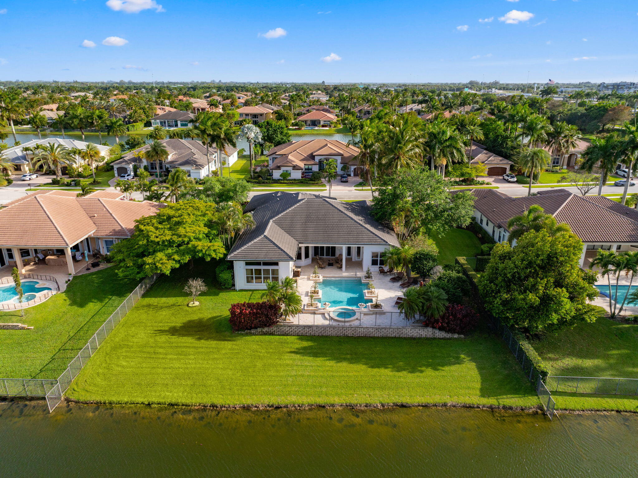 RIVERSTONE - Residential