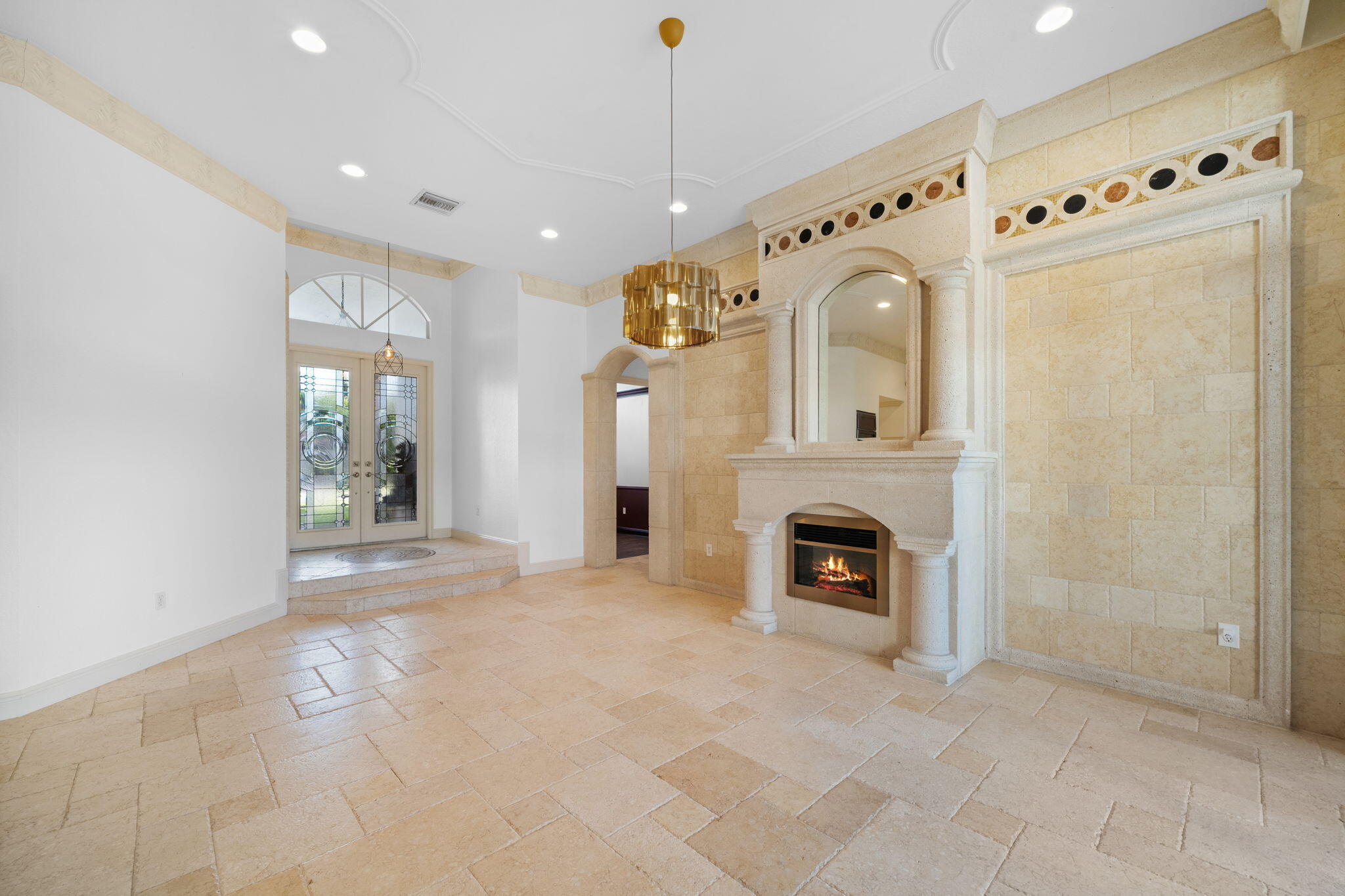 RIVERSTONE - Residential