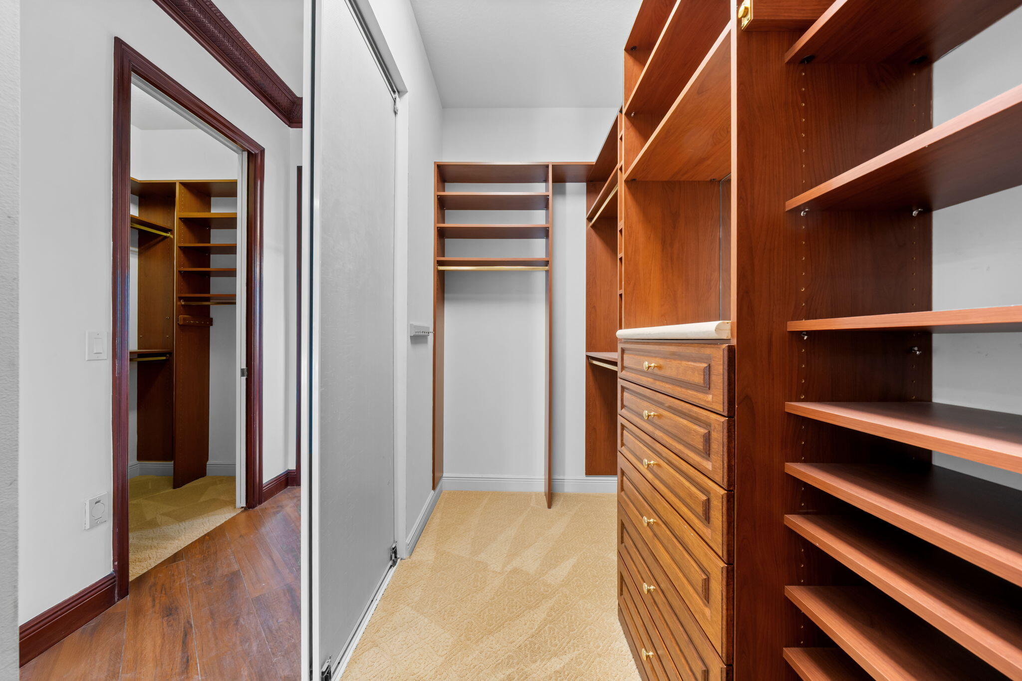 RIVERSTONE - Residential