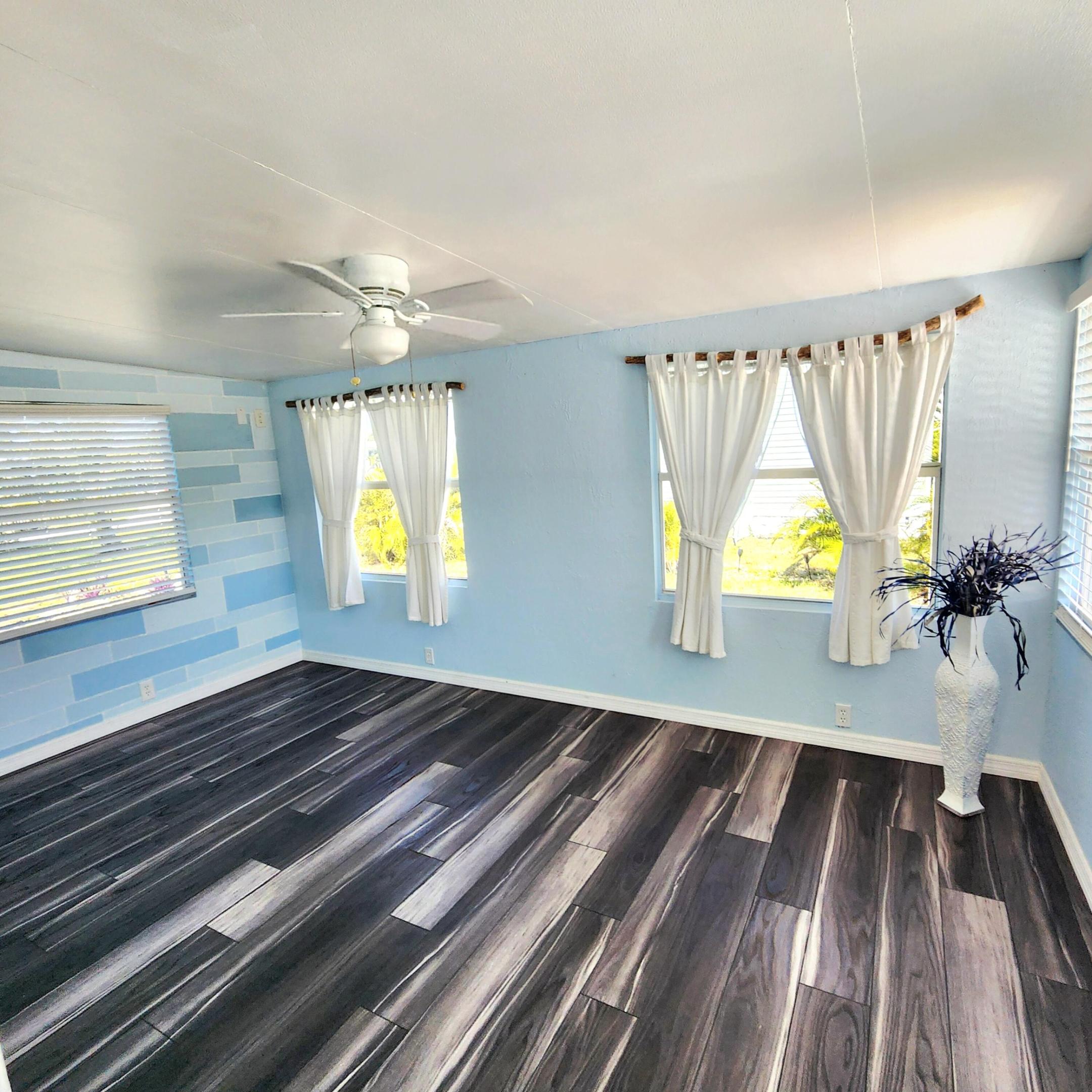 PINELAKE VILLAGE - Residential