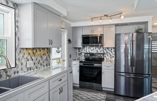 PINELAKE VILLAGE - Residential