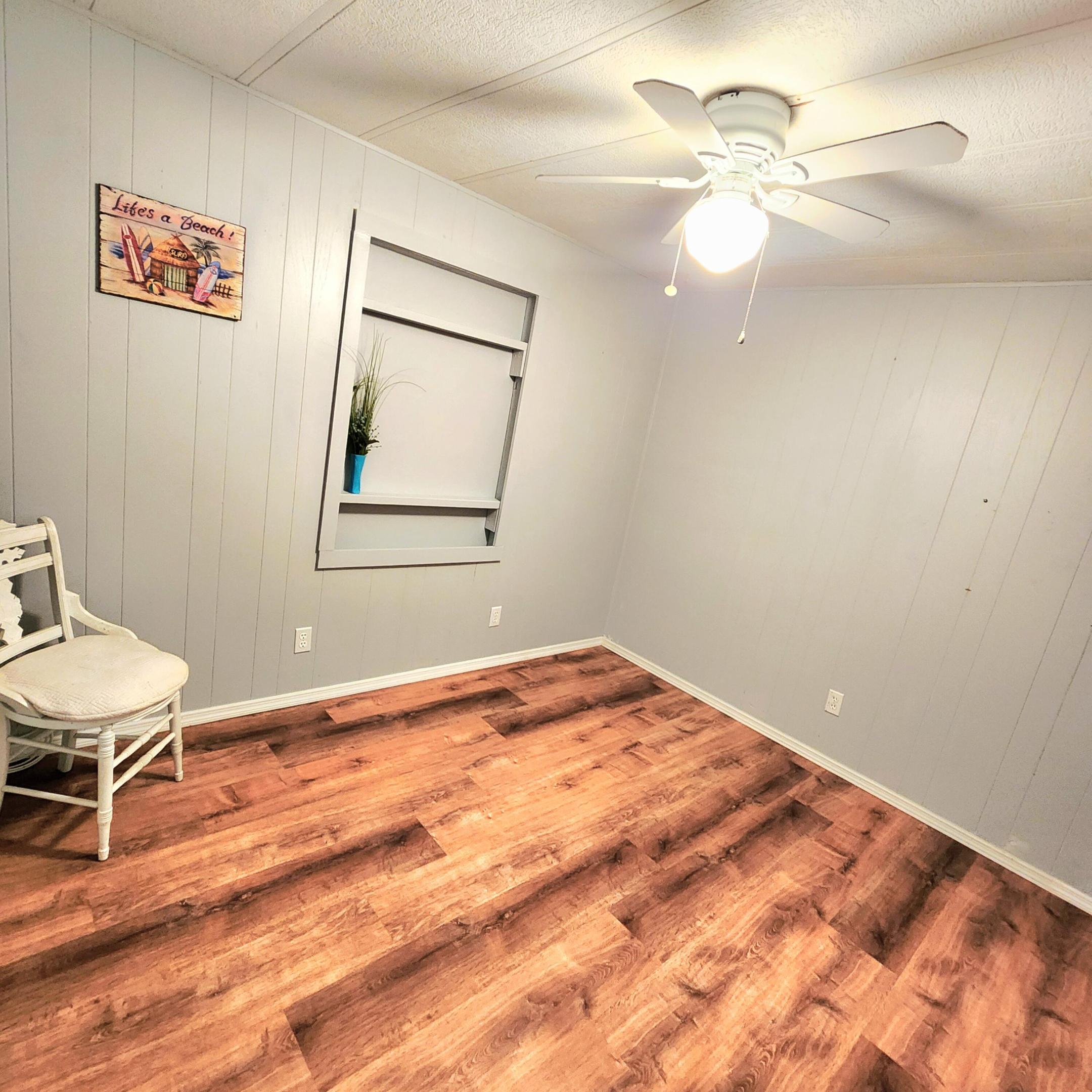 PINELAKE VILLAGE - Residential