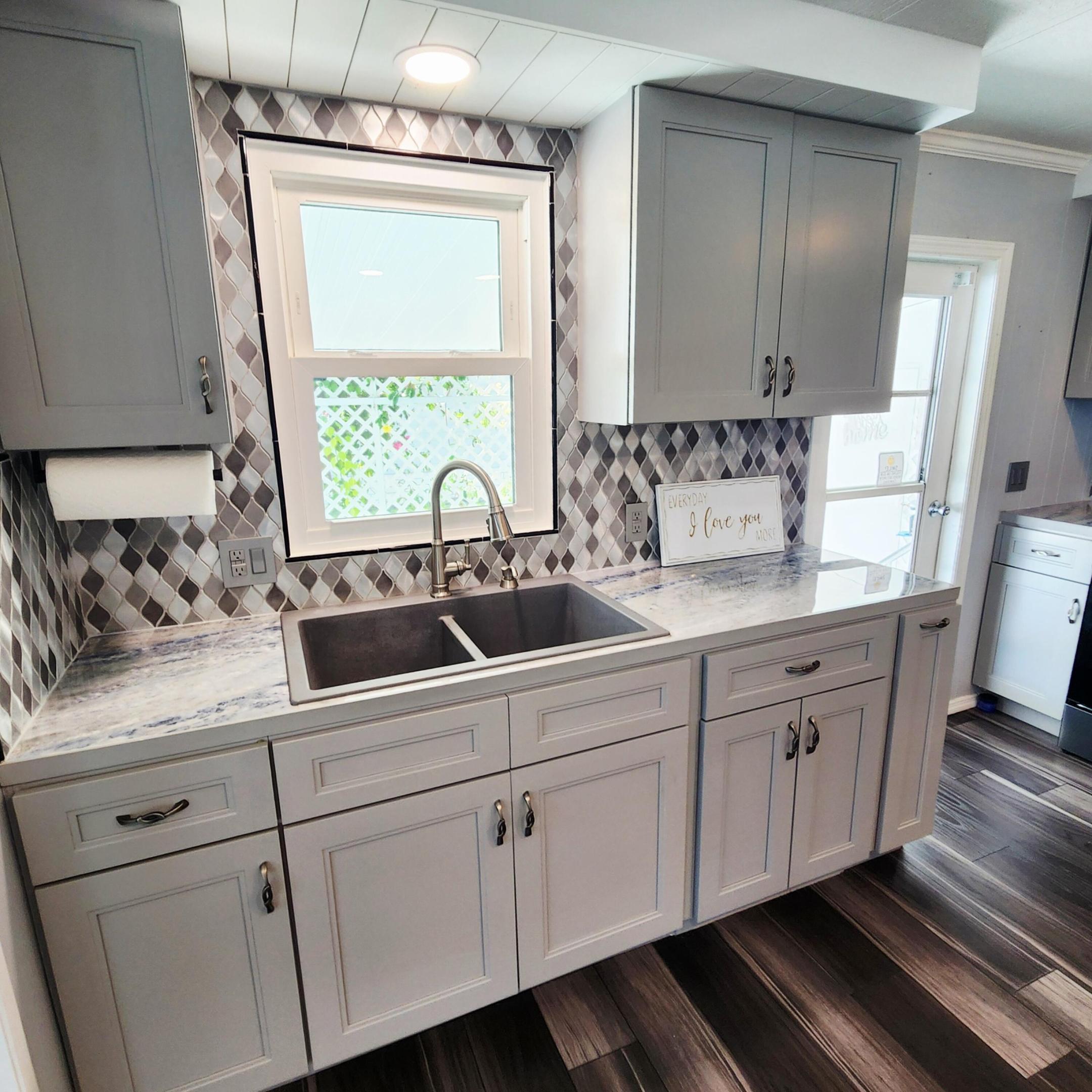 PINELAKE VILLAGE - Residential