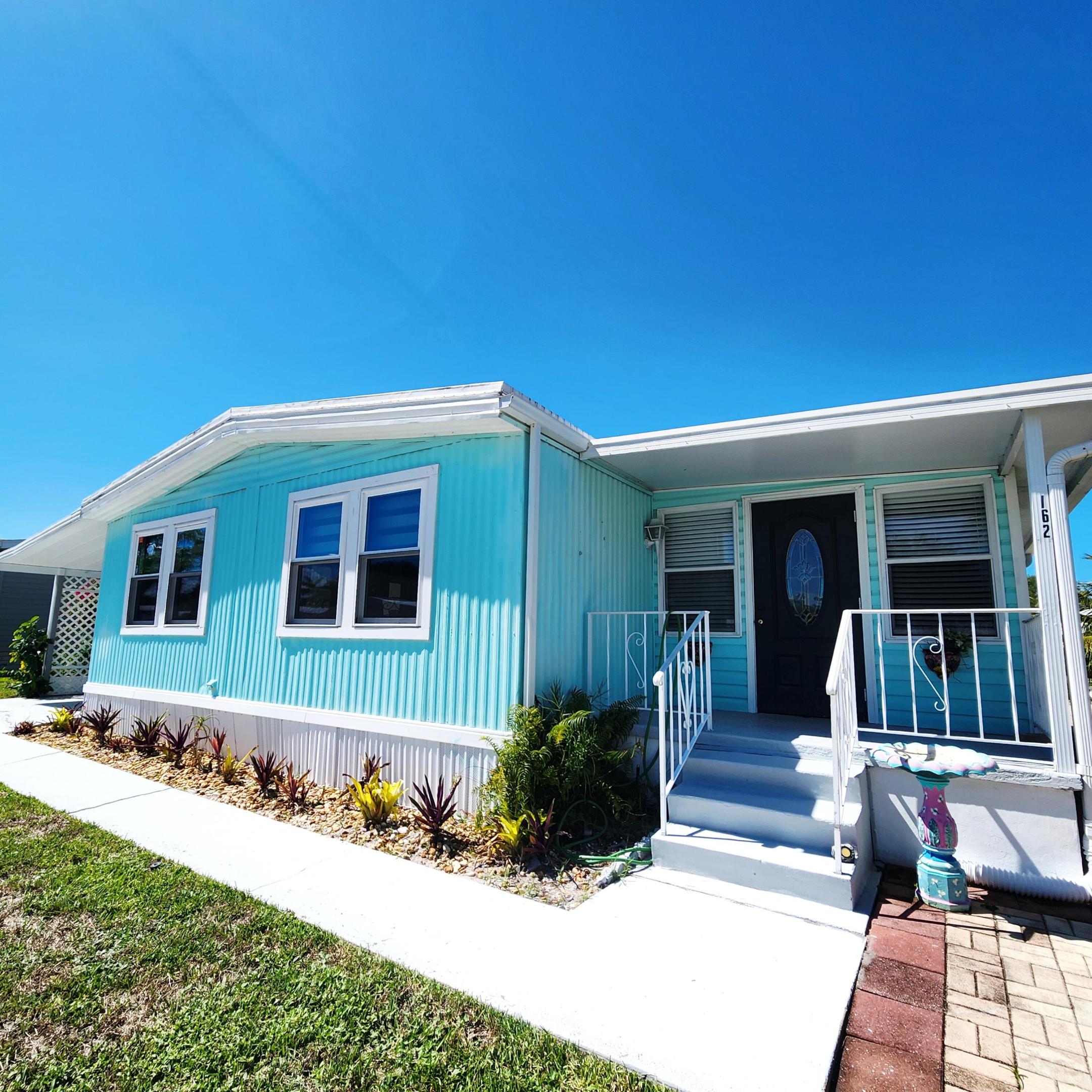 PINELAKE VILLAGE - Residential