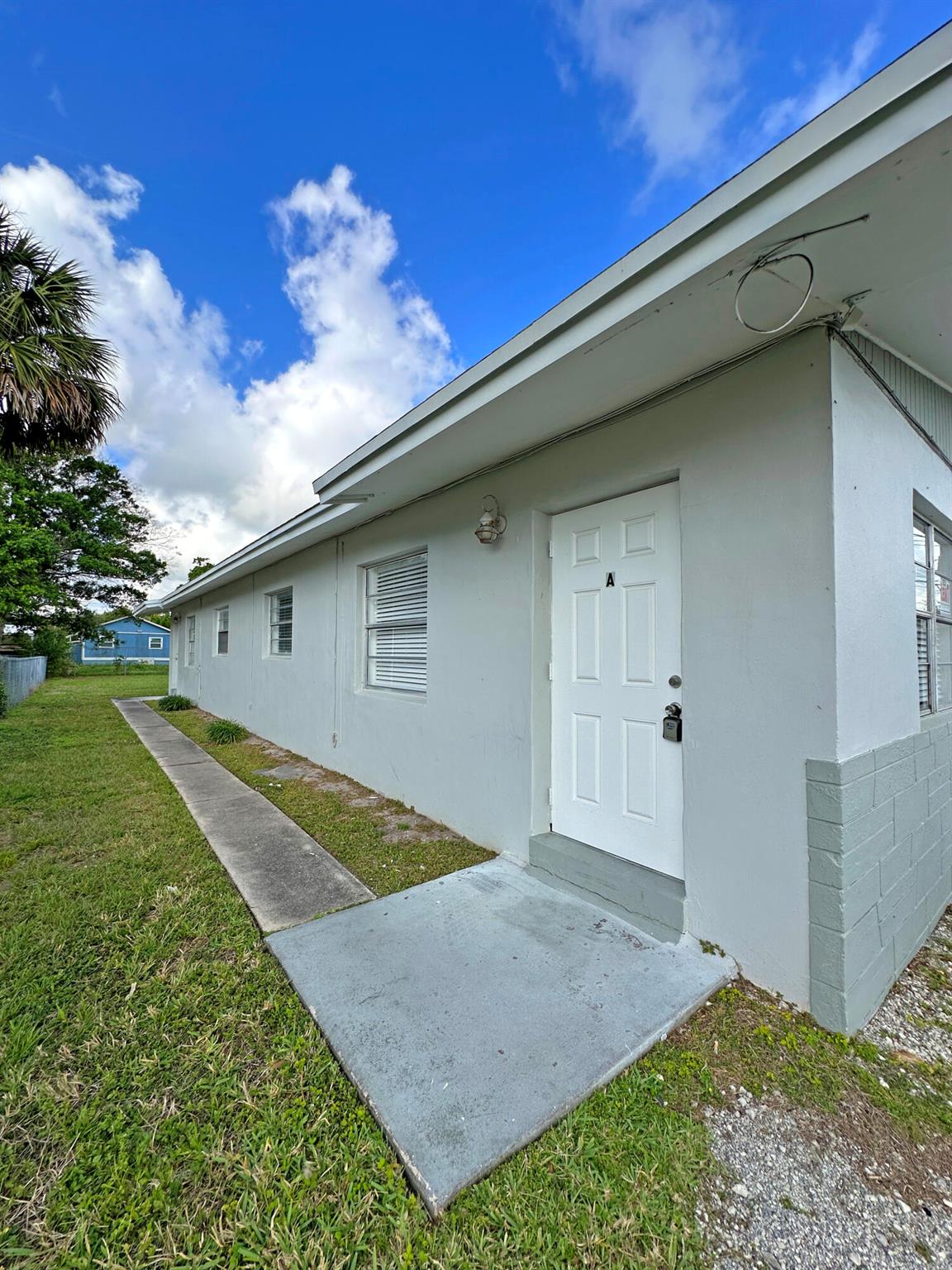 This lovely 2 bedroom, 1 bath unit is a must see. Located just 12 minutes from the Fort Pierce Jetty Park and beaches. Spacious unit with tile flooring throughout. Unit comes with 2 assigned parking spaces for convenient living.