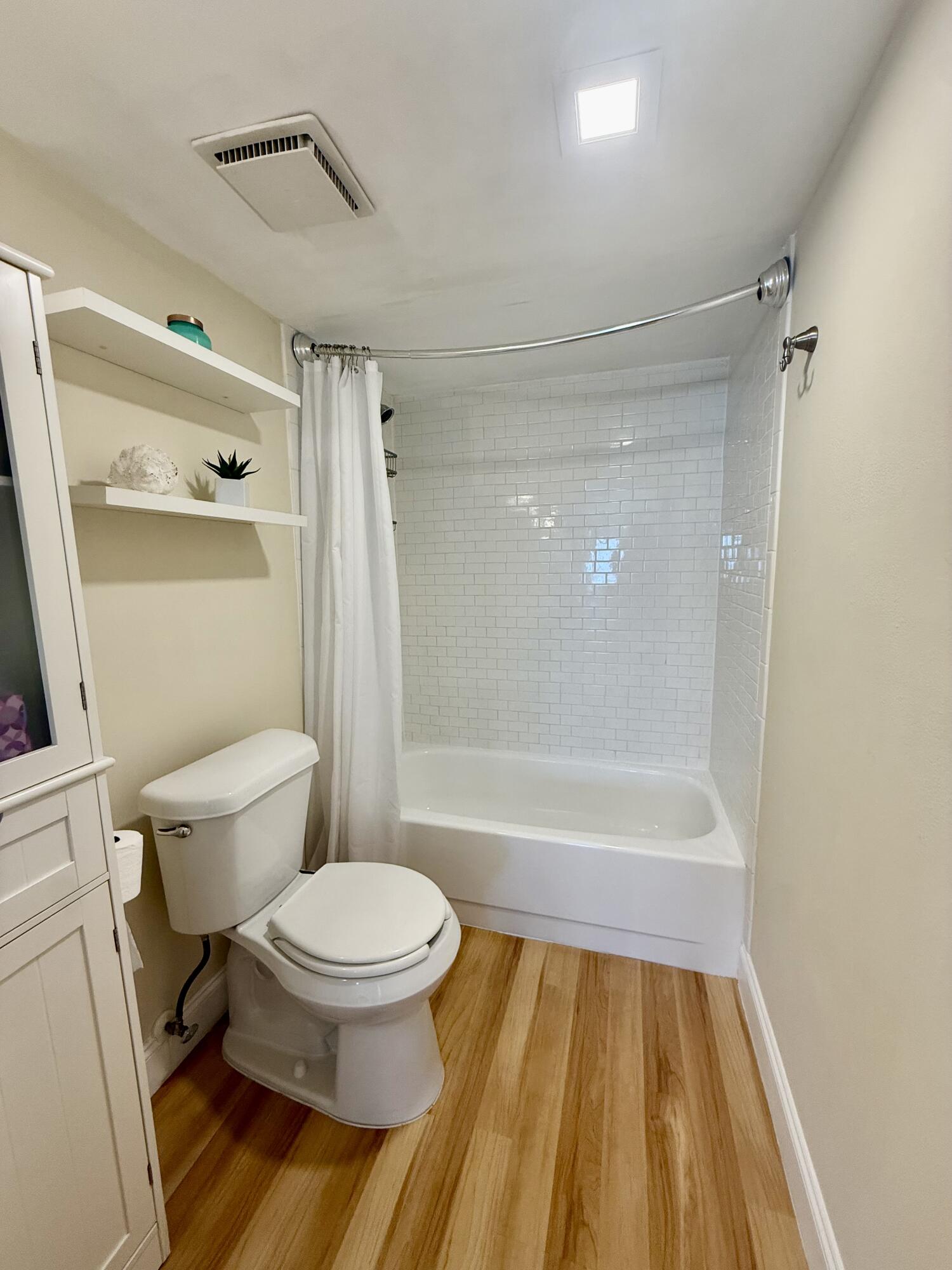 ATLANTIS CONDOMINIUM BUILDING A - Residential