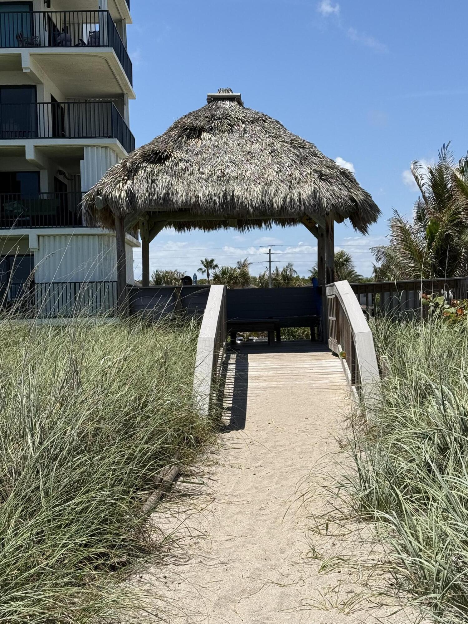 10102 S Ocean Drive 210a