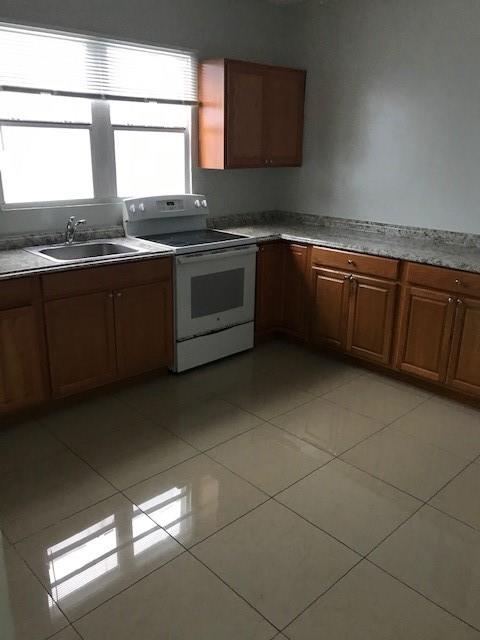 Lawrence Estate Land Cos - Residential Lease