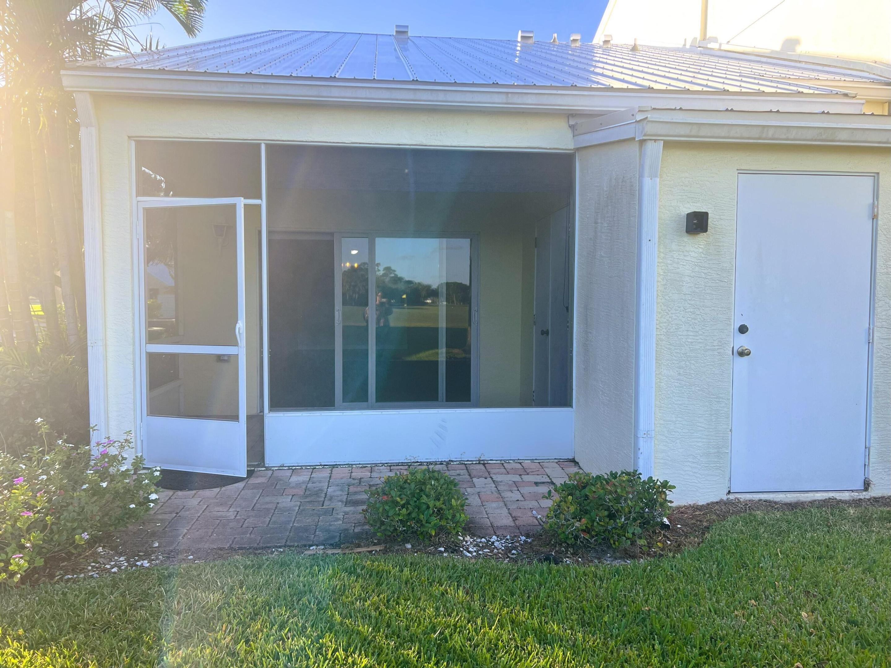GATOR TRACE - Residential Lease