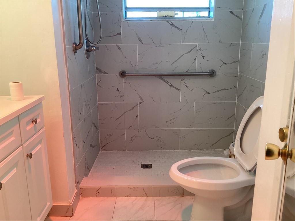 1710 NE 191st Street