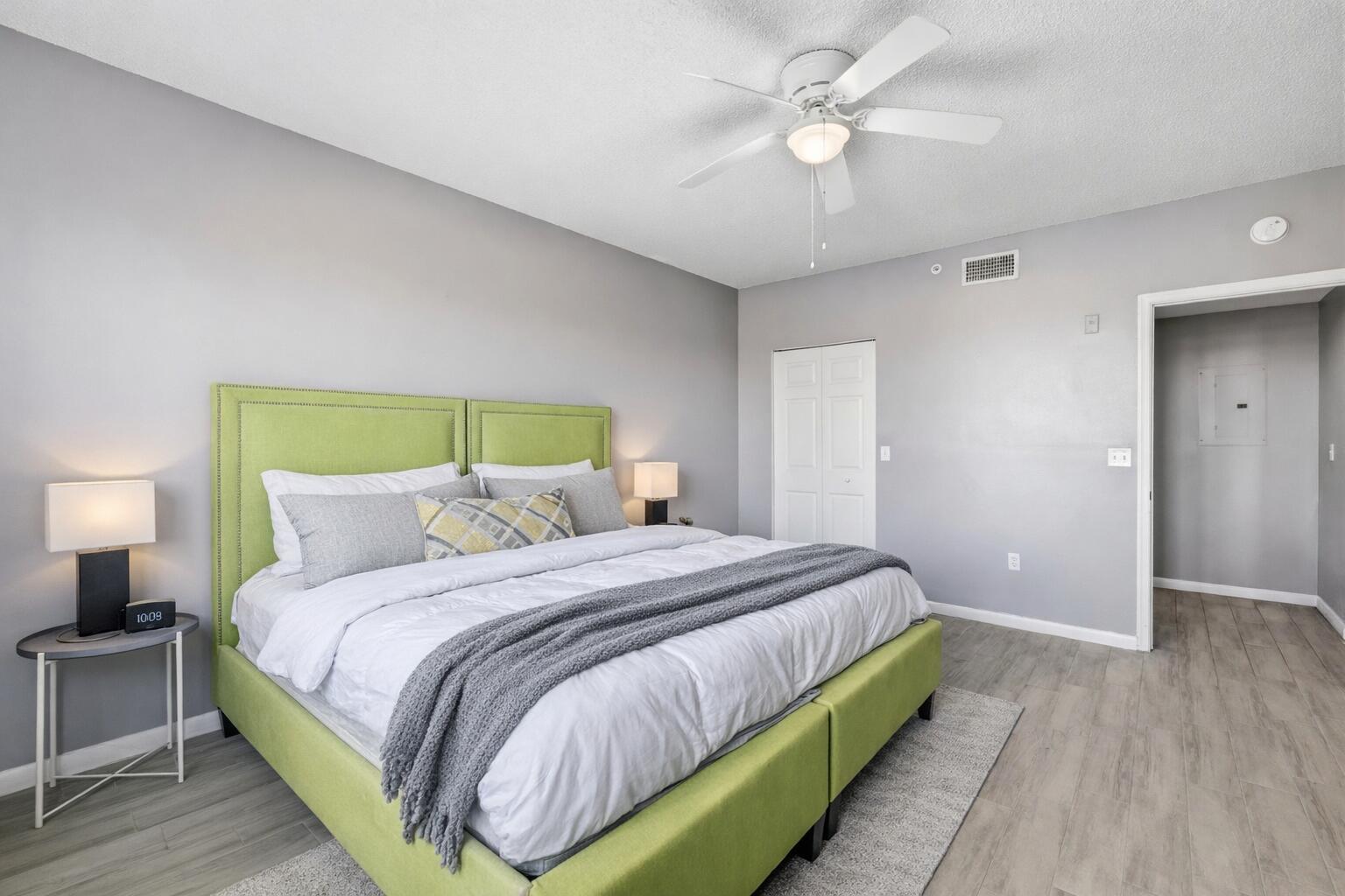 ST ANDREWS AT POLO CLUB CONDO - Residential