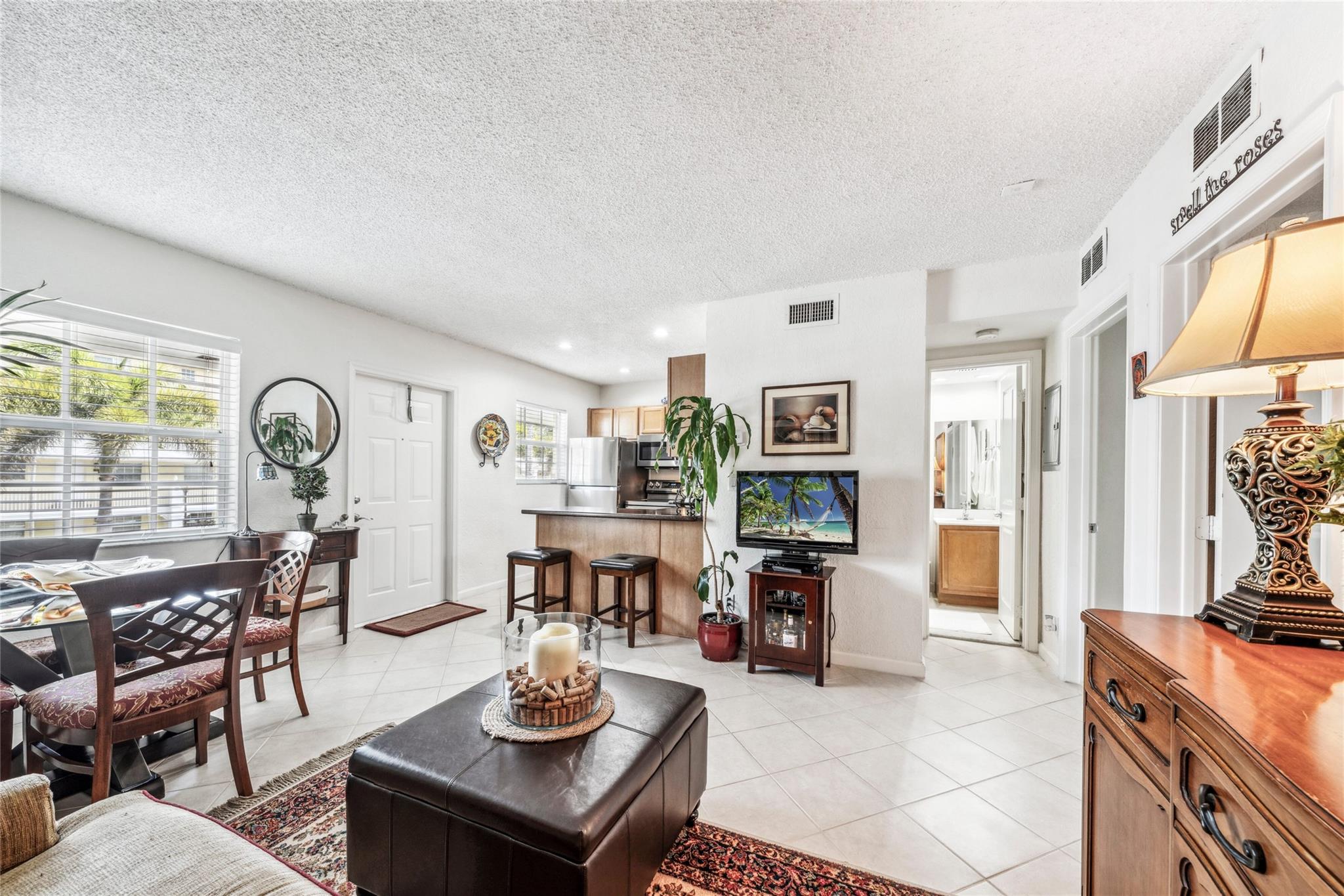2660 NE 8th Ave 212