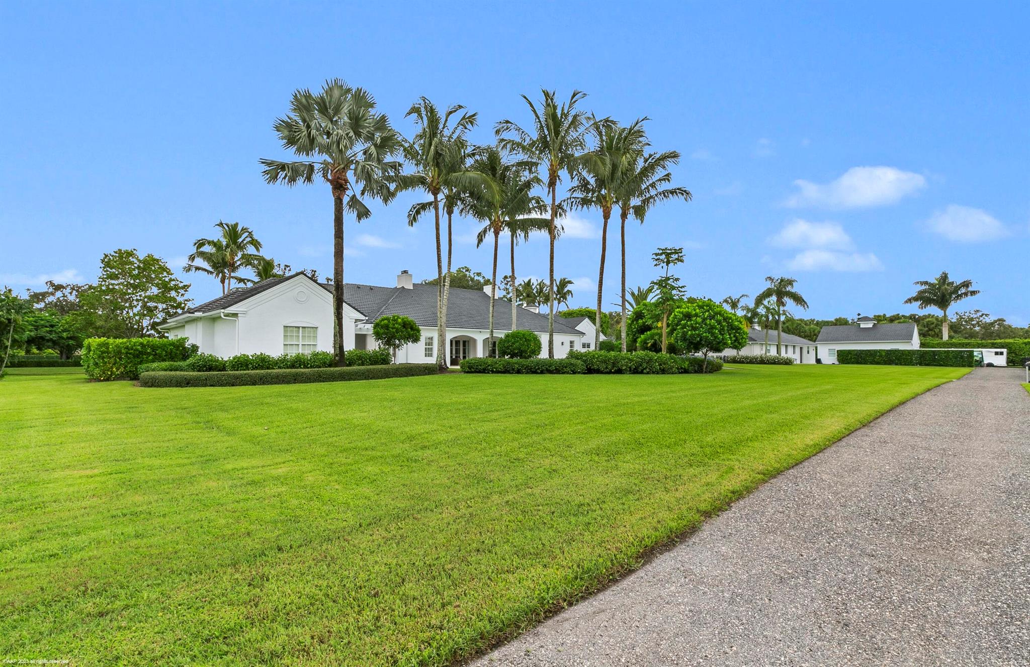 PALM BEACH POINT - Residential