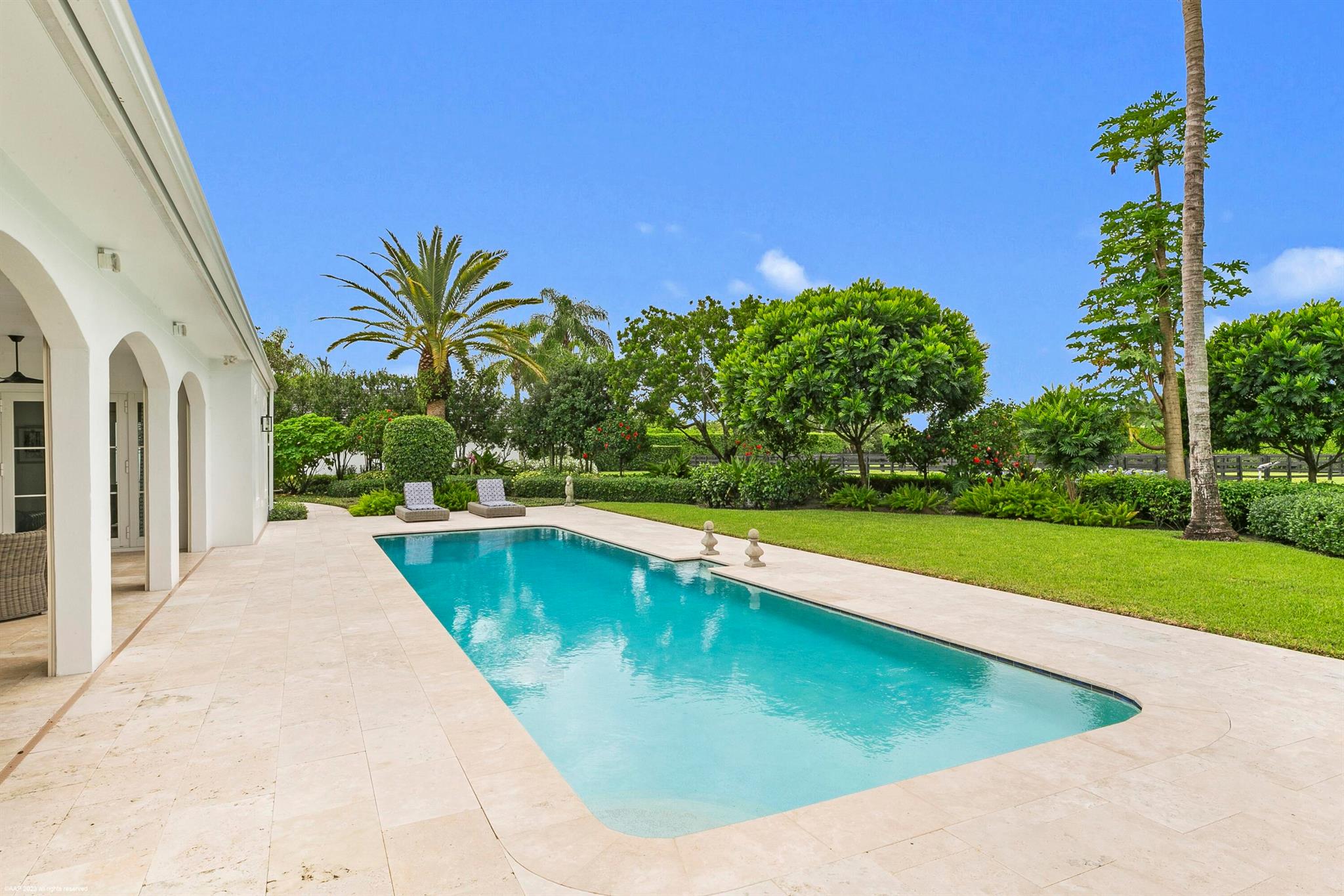 PALM BEACH POINT - Residential