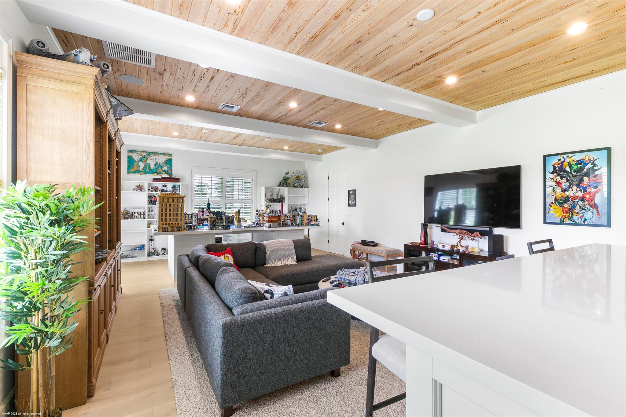 PALM BEACH POINT - Residential