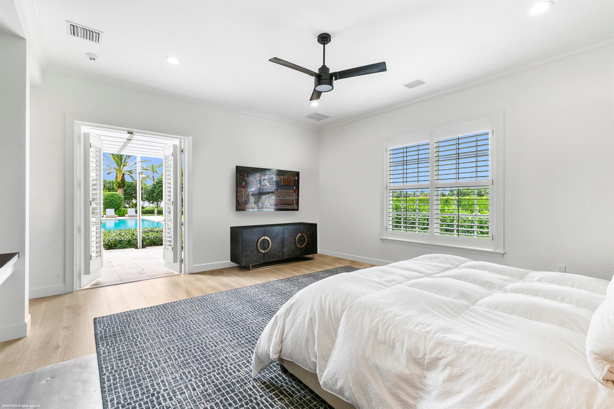 PALM BEACH POINT - Residential