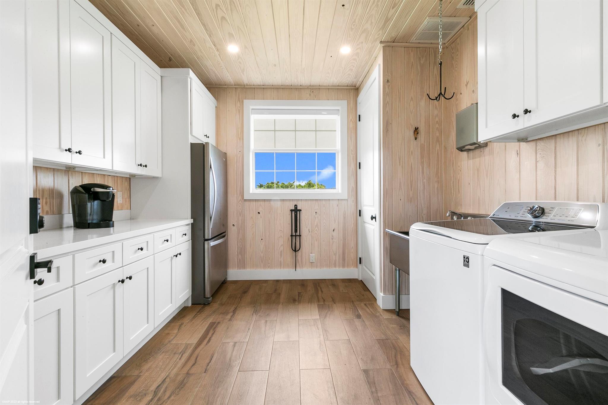 PALM BEACH POINT - Residential