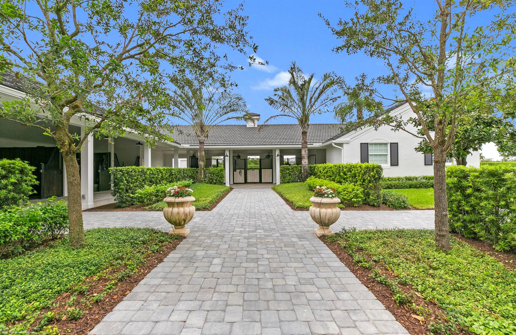 PALM BEACH POINT - Residential