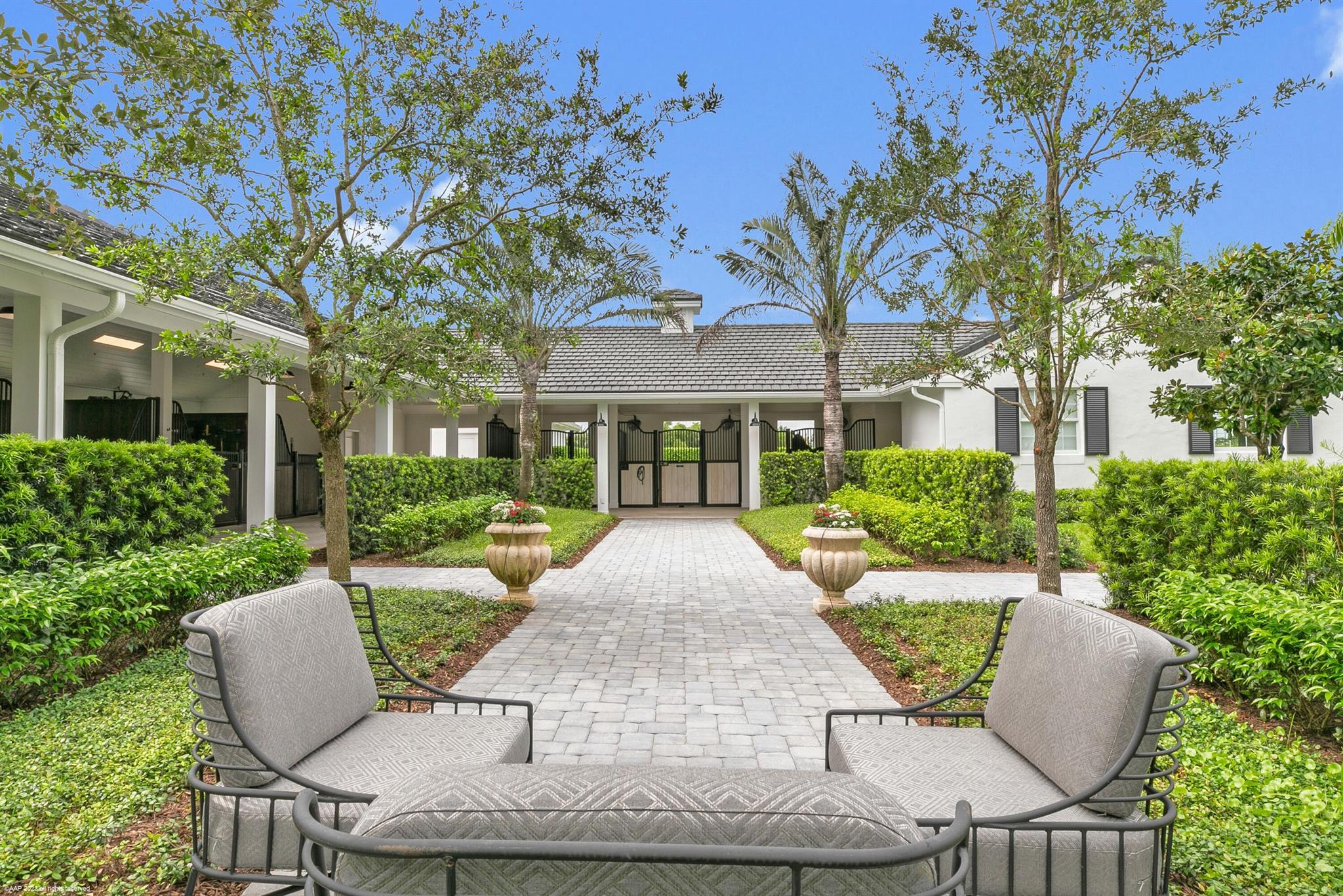 PALM BEACH POINT - Residential