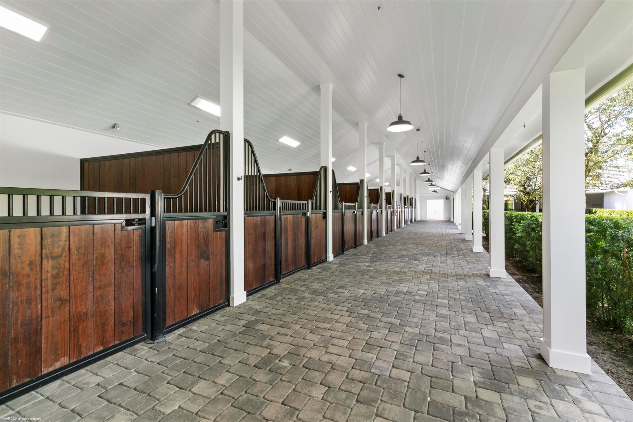 PALM BEACH POINT - Residential