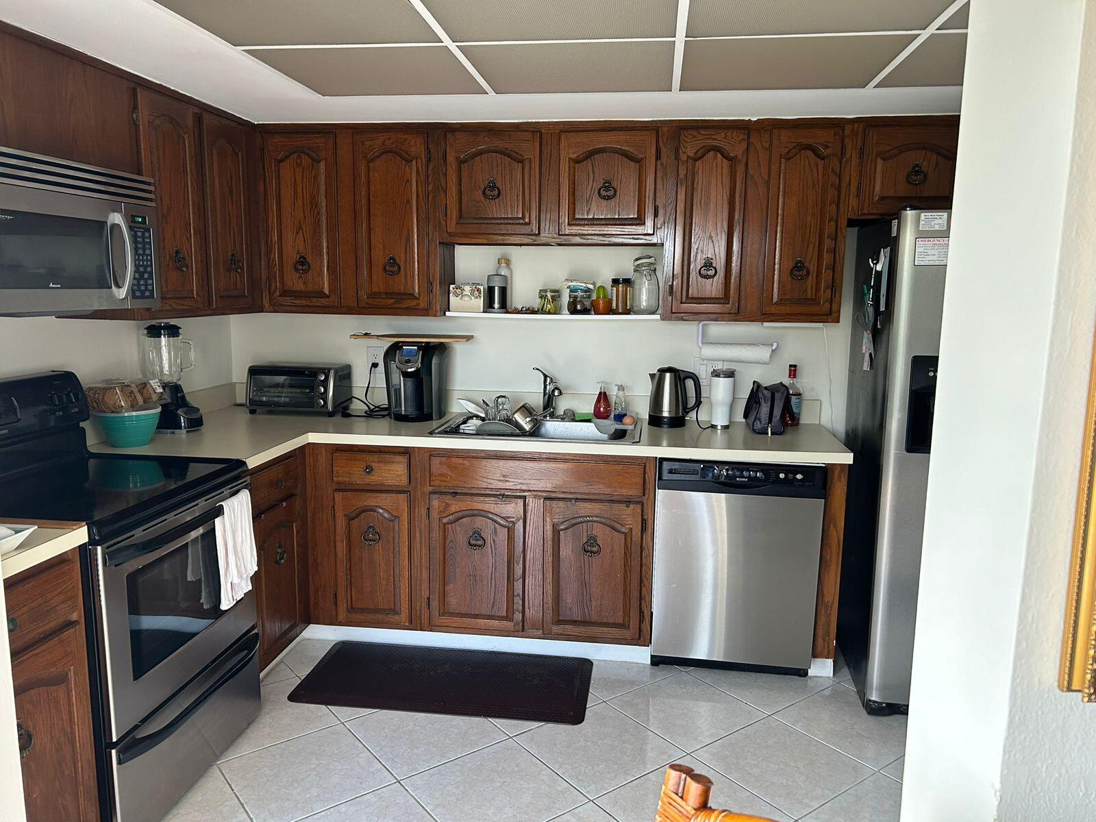 WILLOW WOOD - Residential Lease