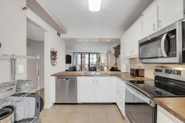 20 ROYAL PALM WAY UNIT 204, BOCA RATON, FL 33432 - Image cc4f27fba7e4bba80c7fad88deff9fe0/1736831885