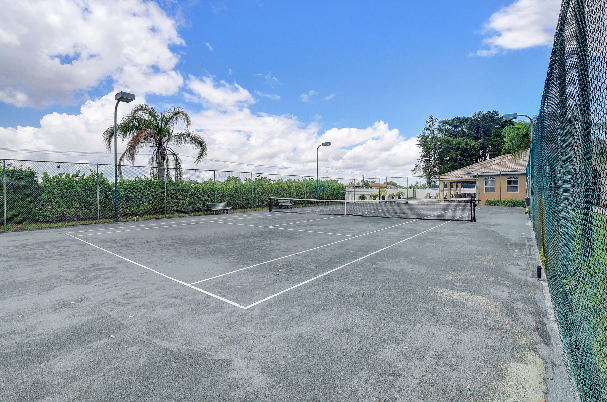 TROPICAL LAKES PH 2 - Residential