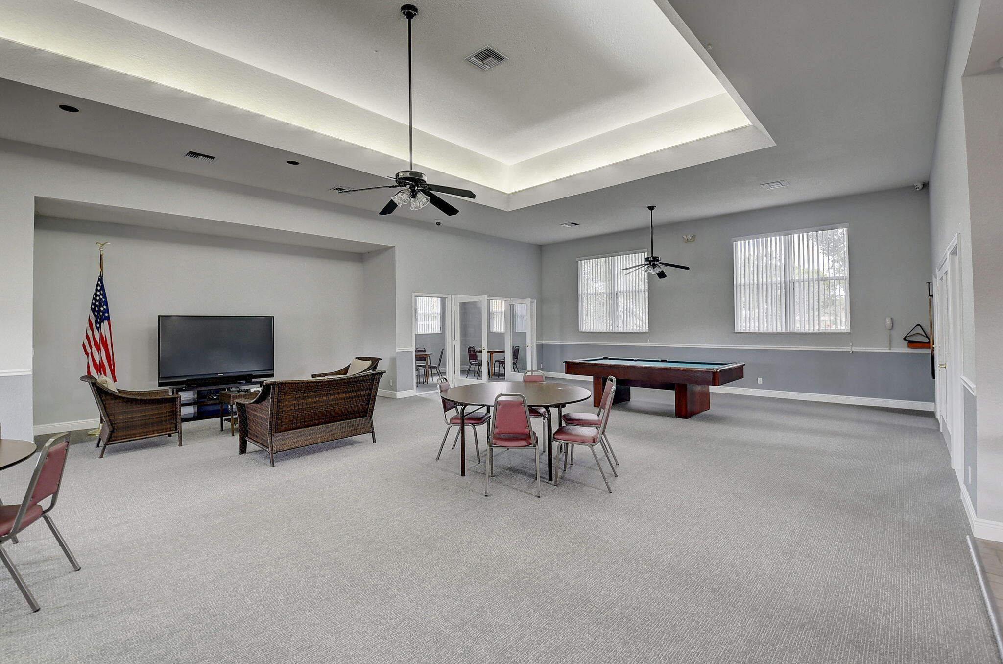 TROPICAL LAKES PH 2 - Residential