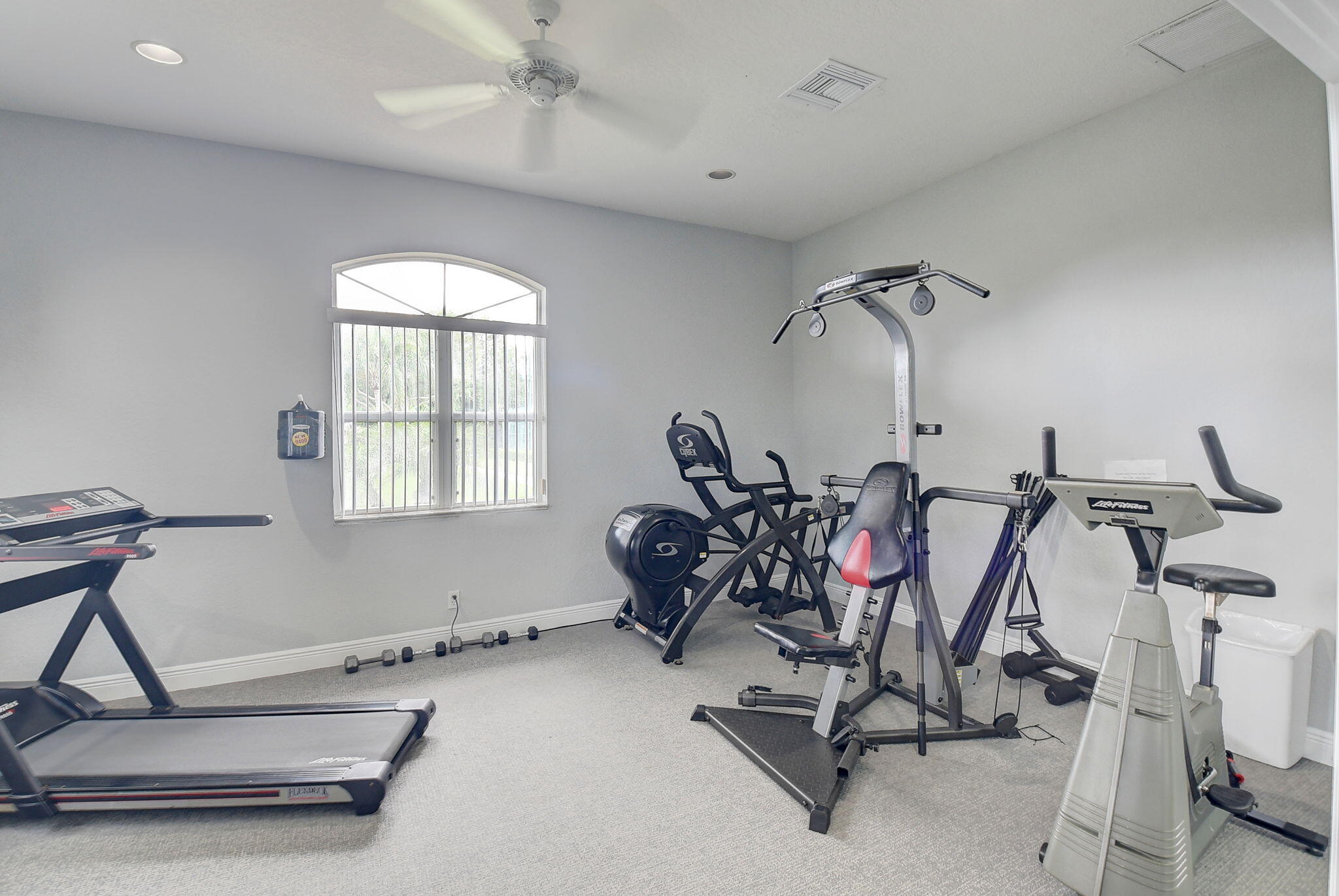 TROPICAL LAKES PH 2 - Residential