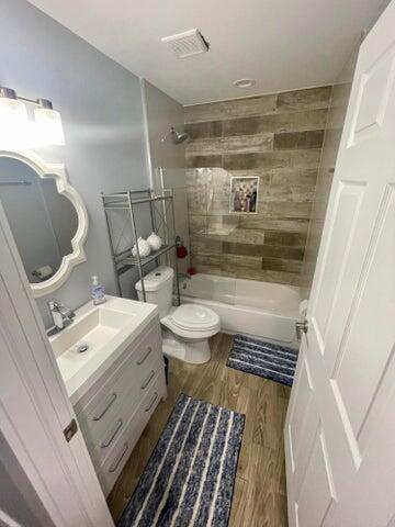 LAKE WORTH TOWN OF - Residential Lease