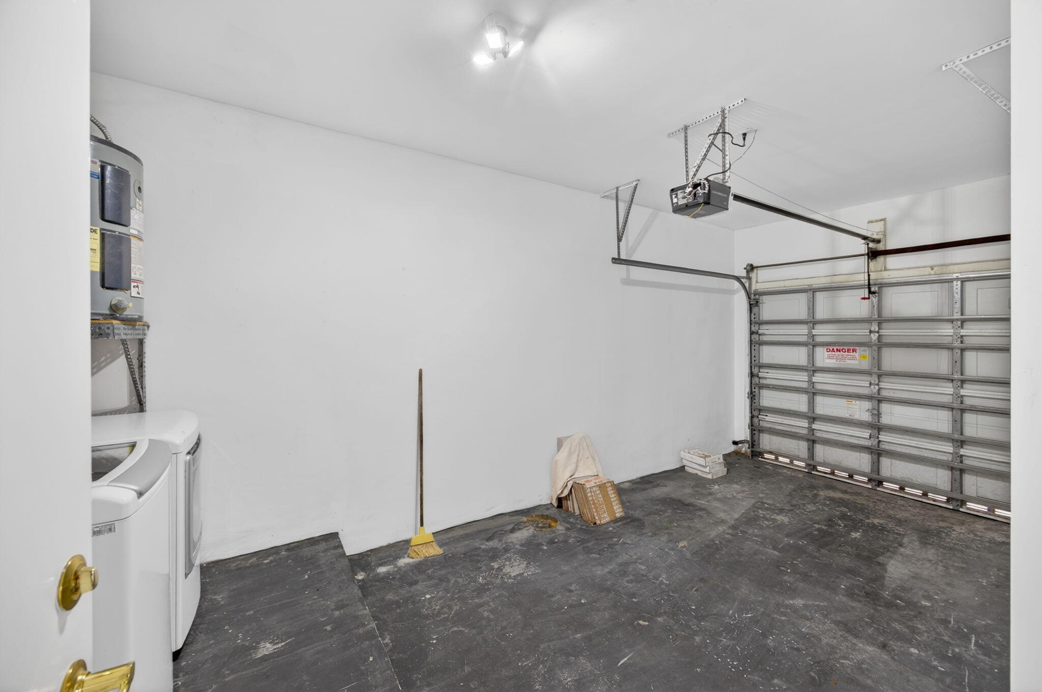 REVISED PLAT OF HILLCREST VILLAS - Residential