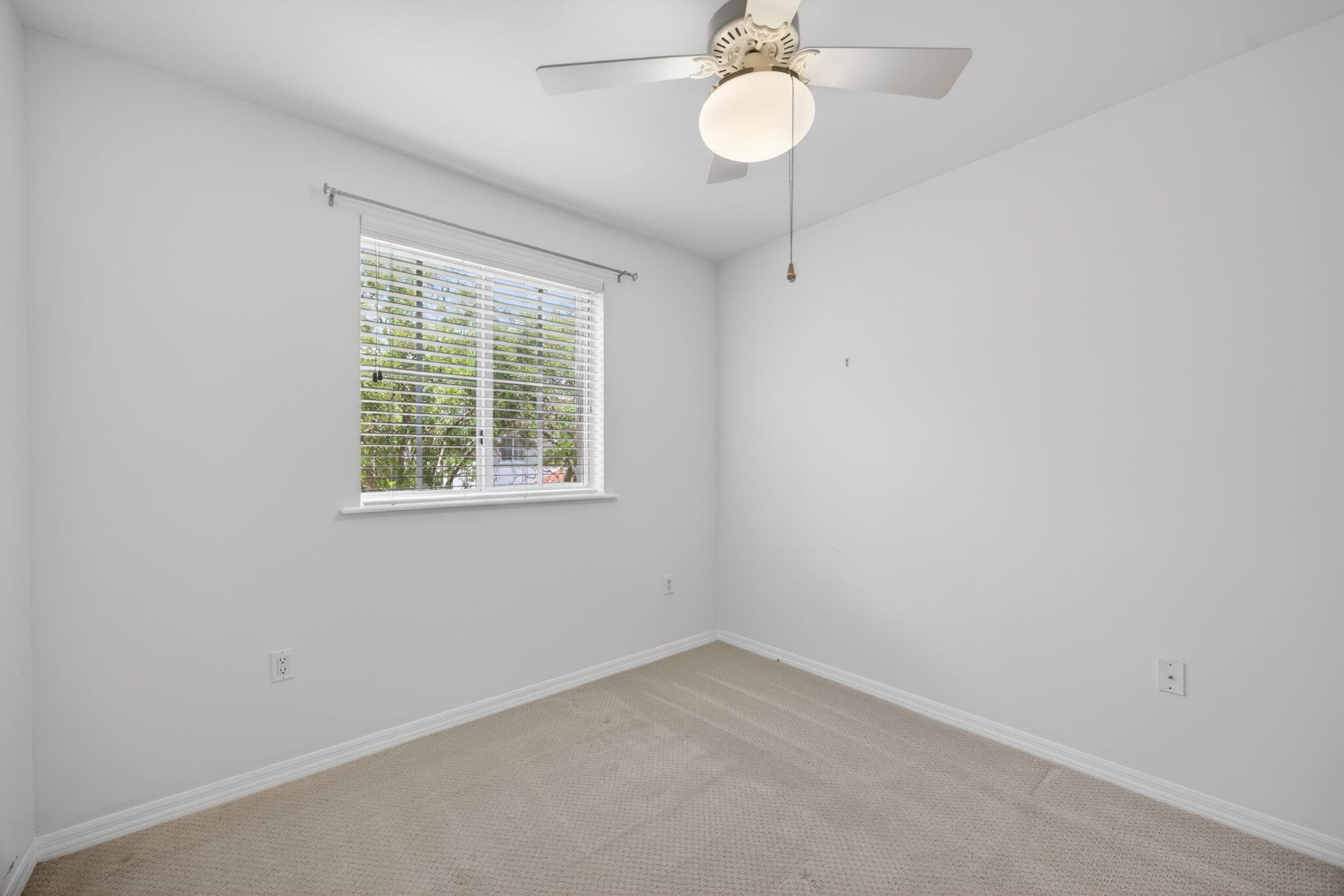 REVISED PLAT OF HILLCREST VILLAS - Residential