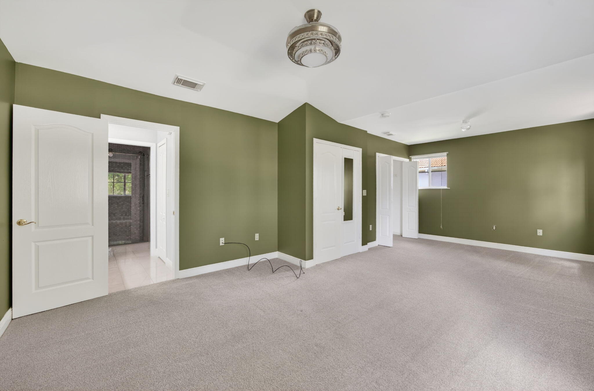 REVISED PLAT OF HILLCREST VILLAS - Residential