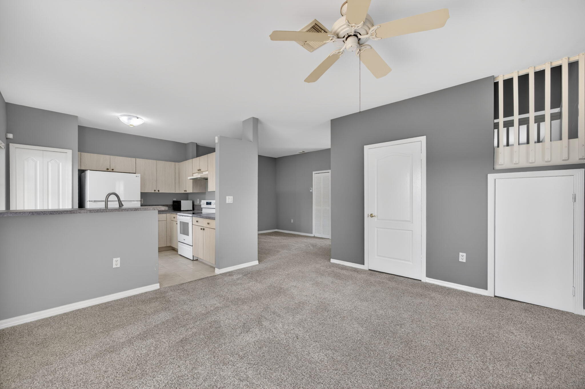 REVISED PLAT OF HILLCREST VILLAS - Residential