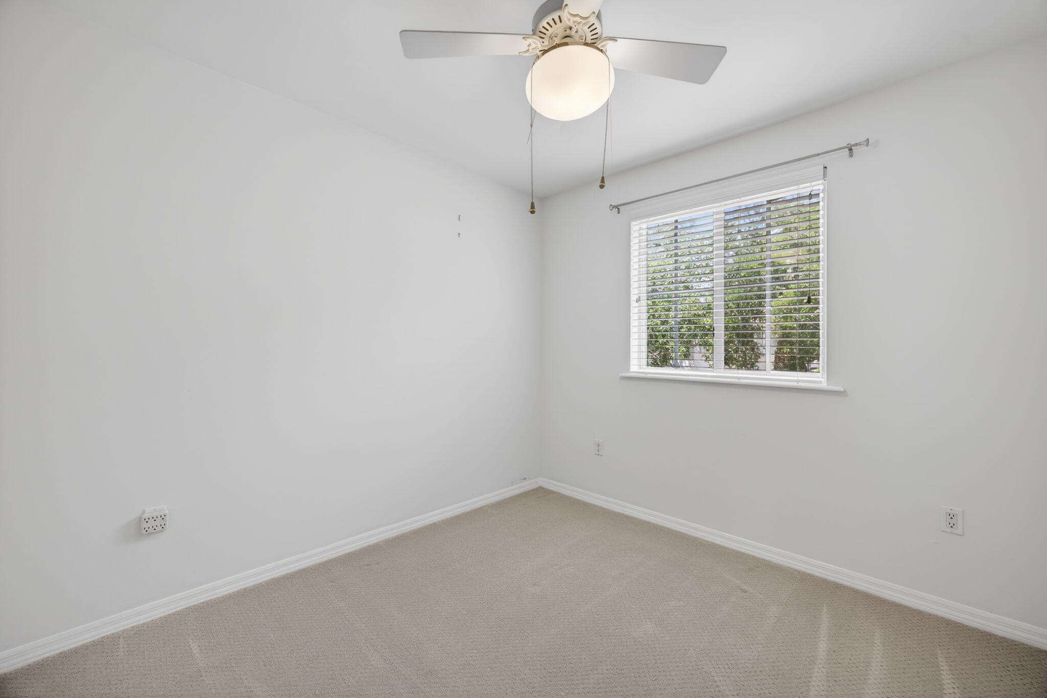 REVISED PLAT OF HILLCREST VILLAS - Residential