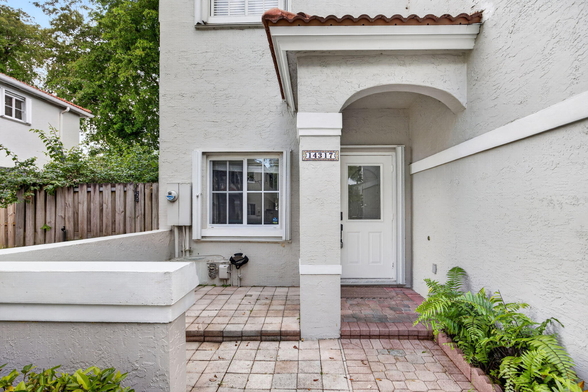 REVISED PLAT OF HILLCREST VILLAS - Residential