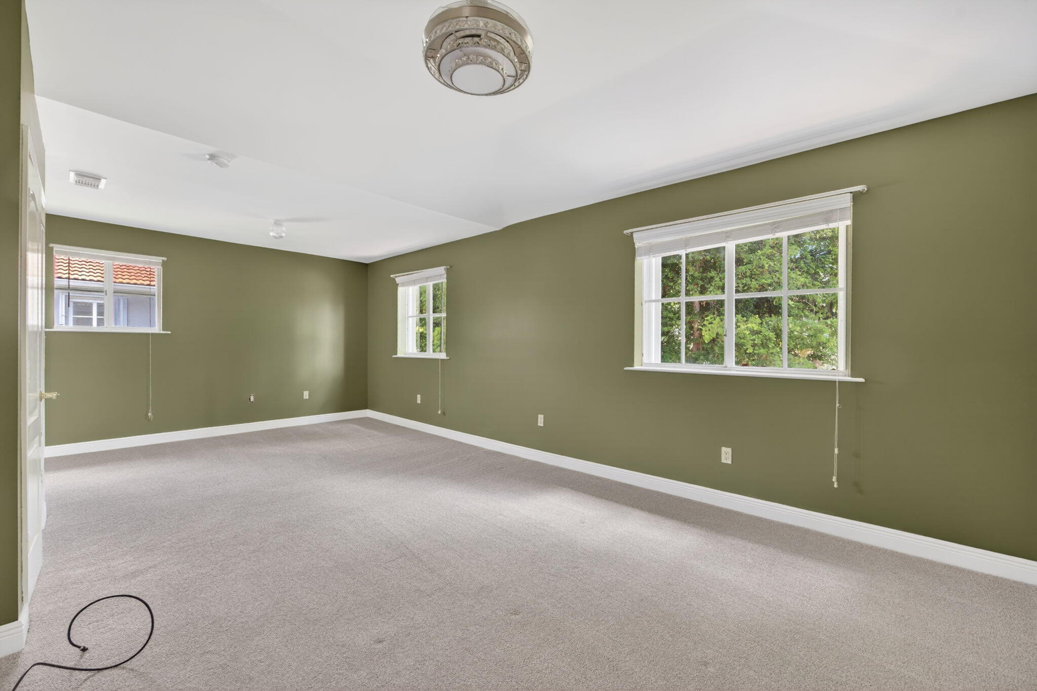 REVISED PLAT OF HILLCREST VILLAS - Residential