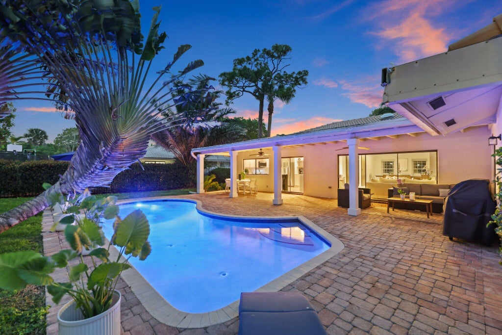 Photo of 20898 Encanto Court, Boca Raton, FL 33433 (MLS # R11069012)