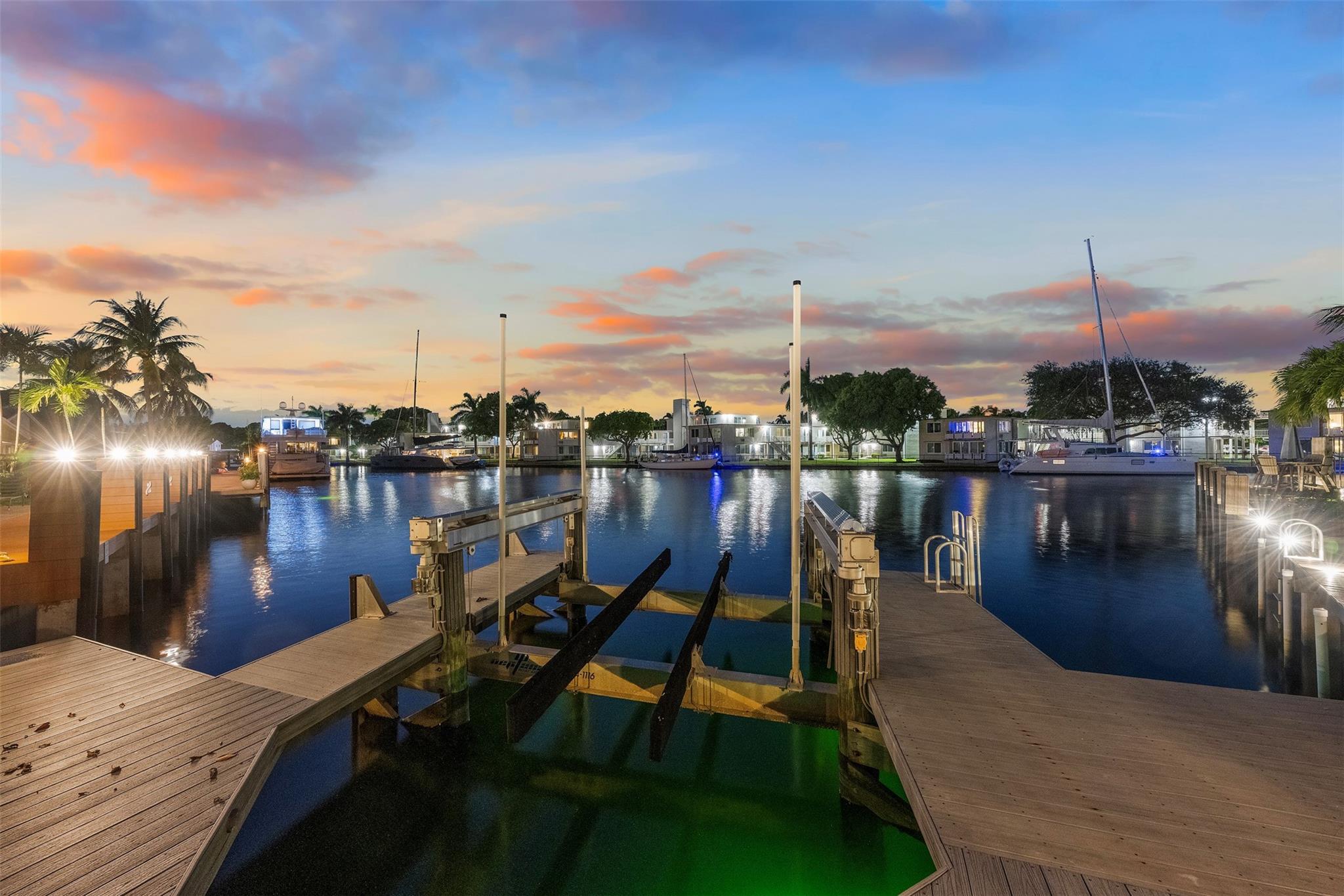 SUNRISE KEY - Residential