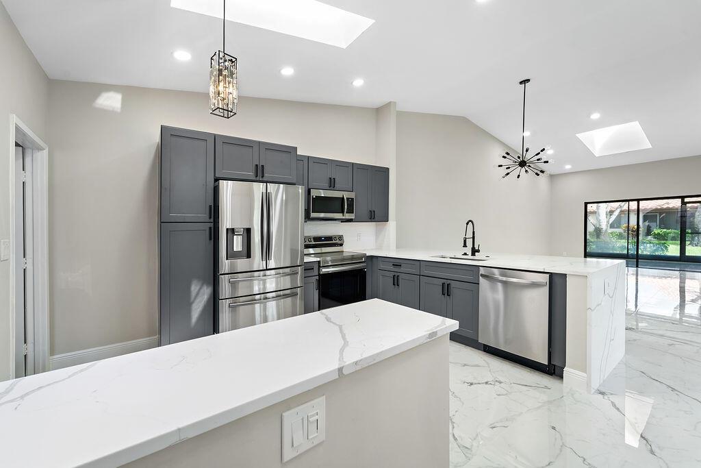 6412 Kings Gate Circle