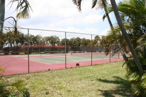 Cresthaven Cond Townhomes - Residential