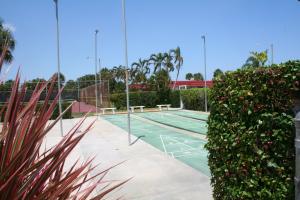 Cresthaven Cond Townhomes - Residential