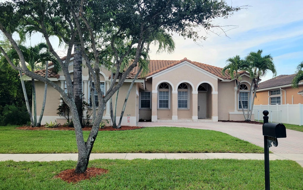 Photo of 16483 NW 12th Street, Pembroke Pines, FL 33028 (MLS # B26050186)