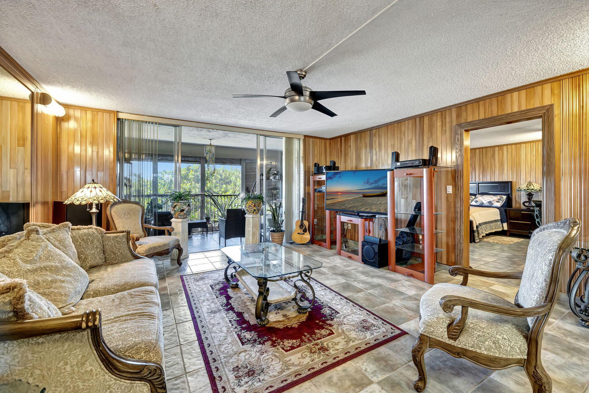 3910 Inverrary Boulevard 601-B