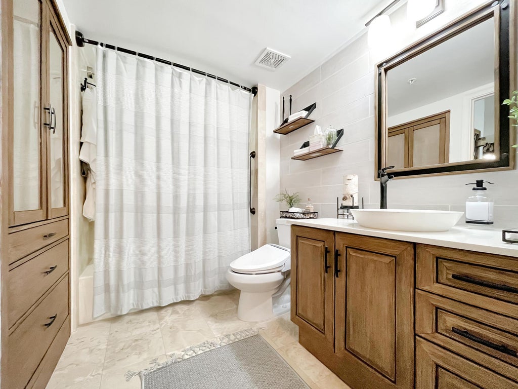 Photo of 99 SE Mizner Boulevard #714, Boca Raton, FL 33432 (MLS # B26009256)