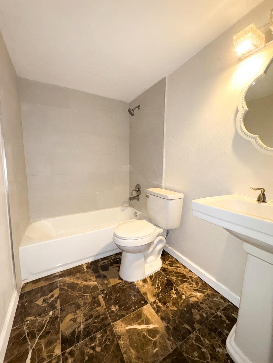 FOREST HILLS CONDO SOUTH - Residential