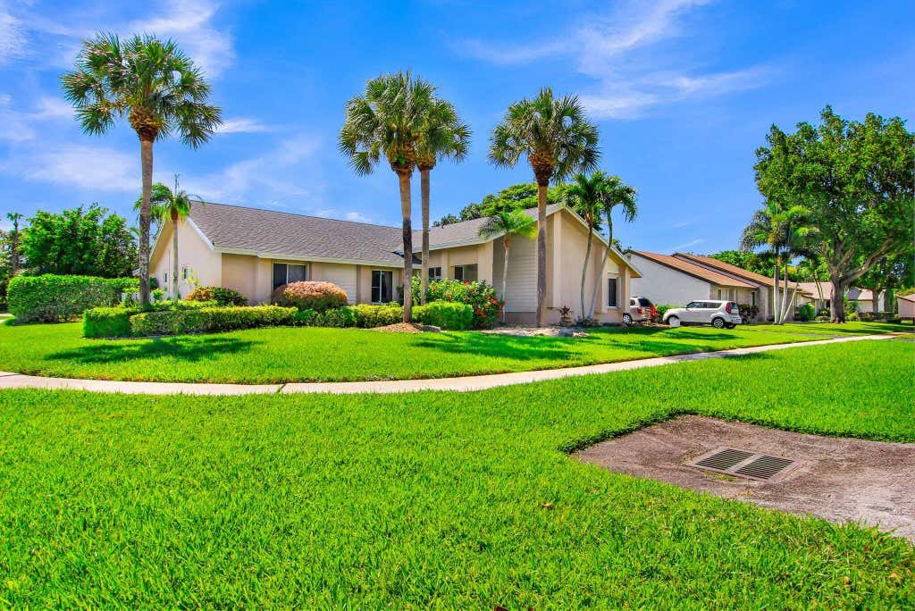 Photo of 18375 104th Terrace S, Boca Raton, FL 33498 (MLS # B26038371)