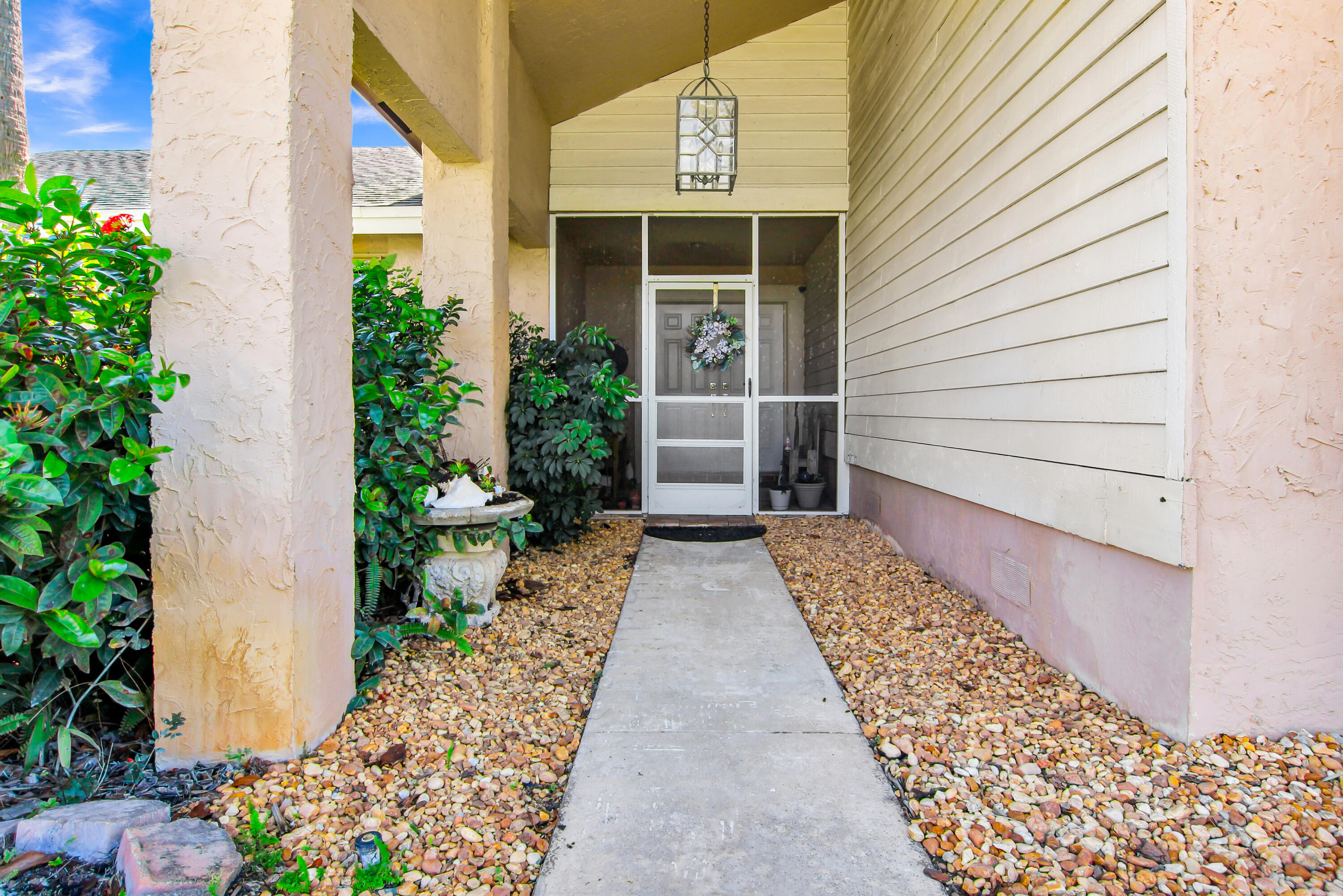 18375 104th Terrace S