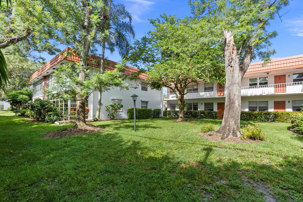 Photo of 2600 SE Ocean Boulevard #Kk3, Stuart, FL 34996 (MLS # R10905275)