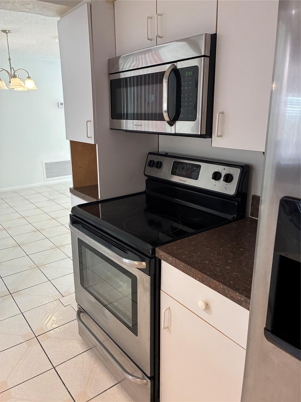 Kendall Green Sec F 53-5 - Residential Lease